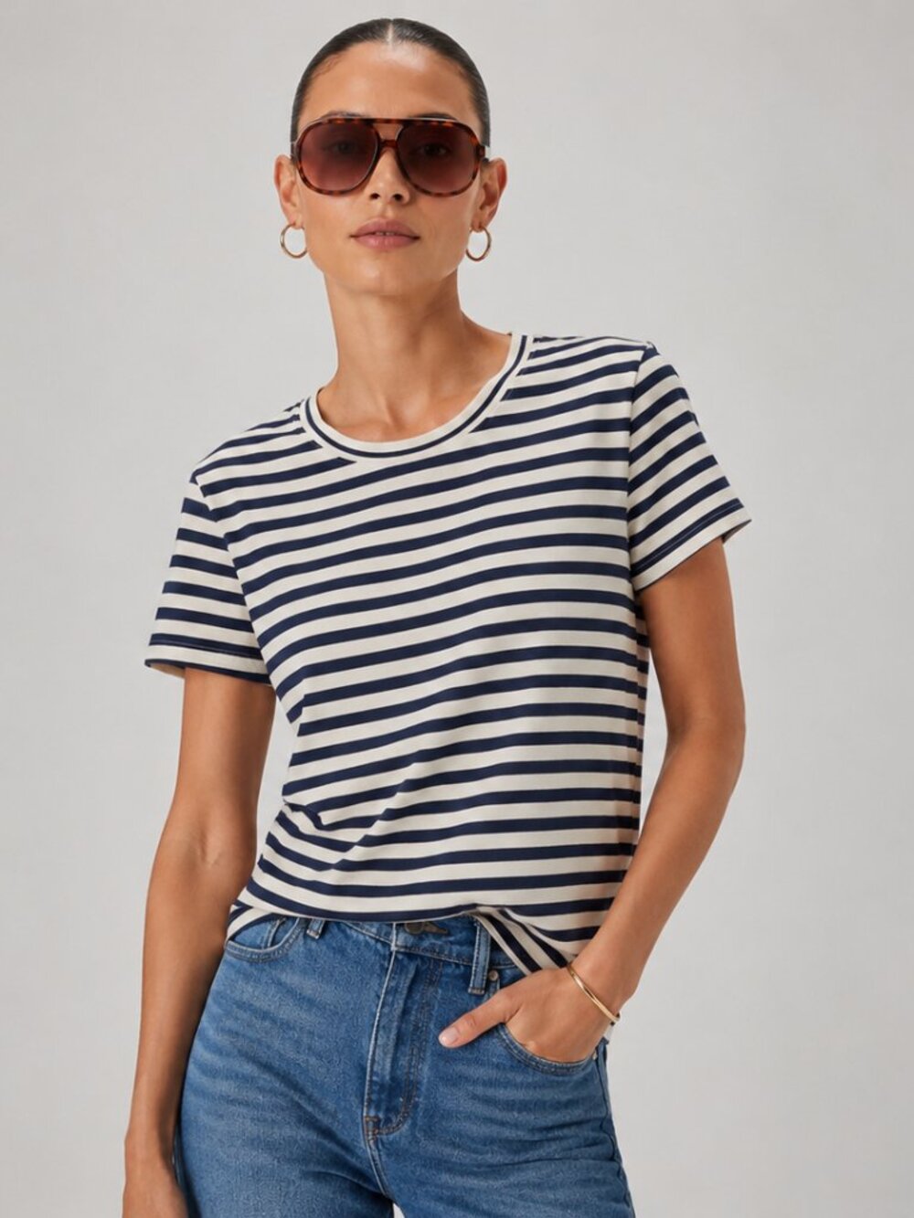 Splendid Navy White Stripe Tee Crewneck Soft Stretch Short Sleeve Top New Med.